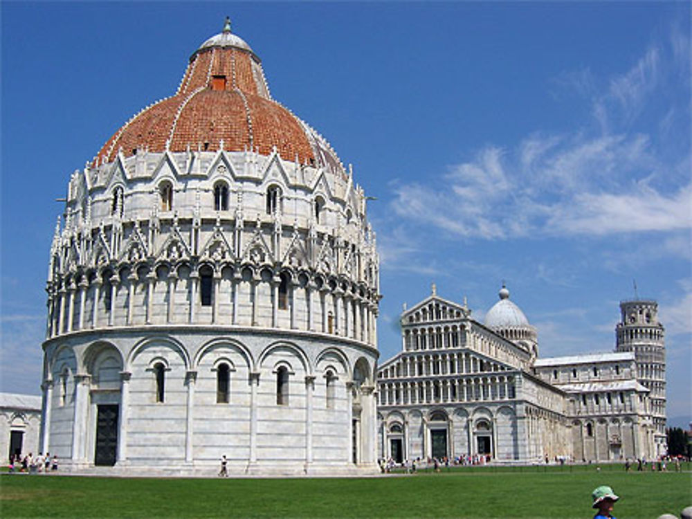 Baptistère, Cathédrale et Campanile ... penché