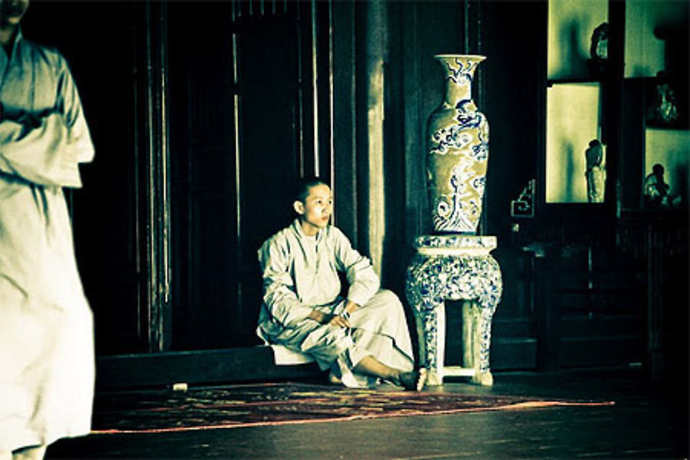 Monk - Thien Mu Pagoda