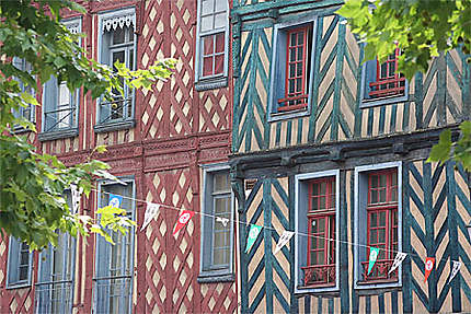 Rennes - Place Ste Anne - Façades colorées
