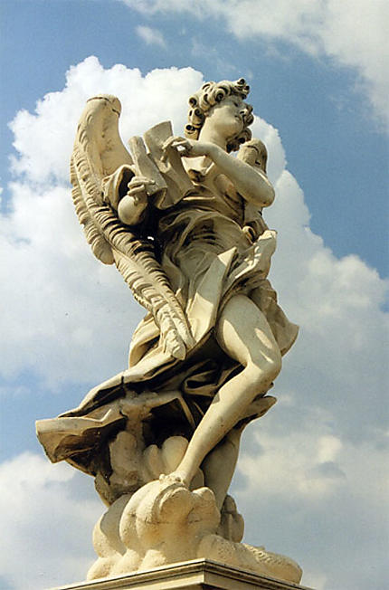 Statue sur un pont à Rome