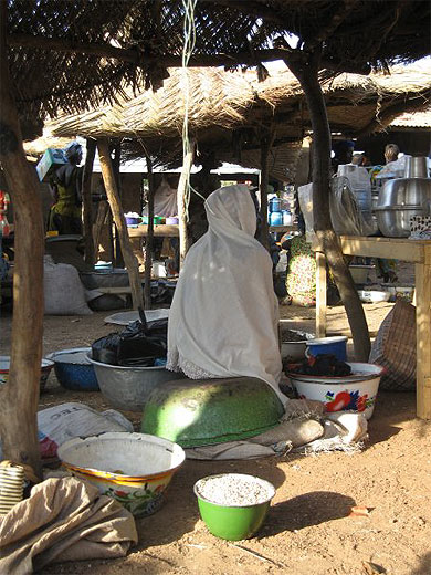 Femme au marché Femme au marché