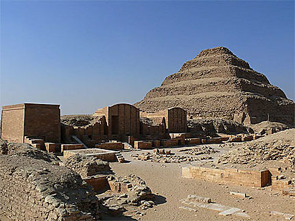 La pyramide à degrès de Djoser
