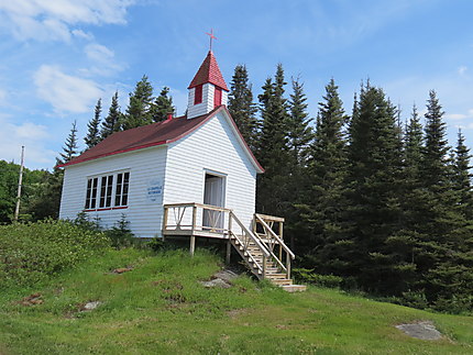 Chapelle à Pointe-des-Monts