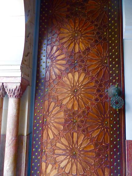 Une porte magnifique, Mosquée de Paris