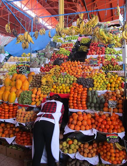 Etal de fruits sur le marché d'Arequipa
