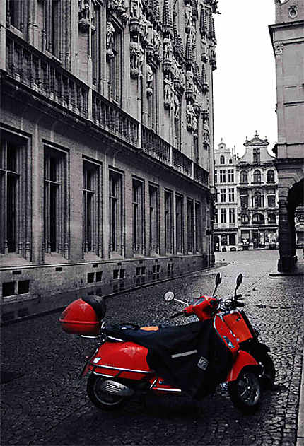 Scooter près de La Grand Place