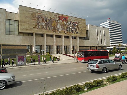 Façade du musée historique national