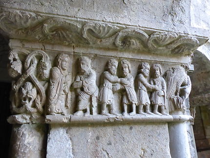 Colonnes sculptées du Cloître de la Cathédrale 