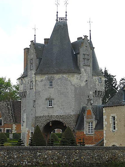 Donjon de l'ancien château, Frazé, Eure-et-Loir