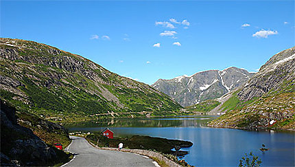 Gaularfjellet - lac au 1000 reflet