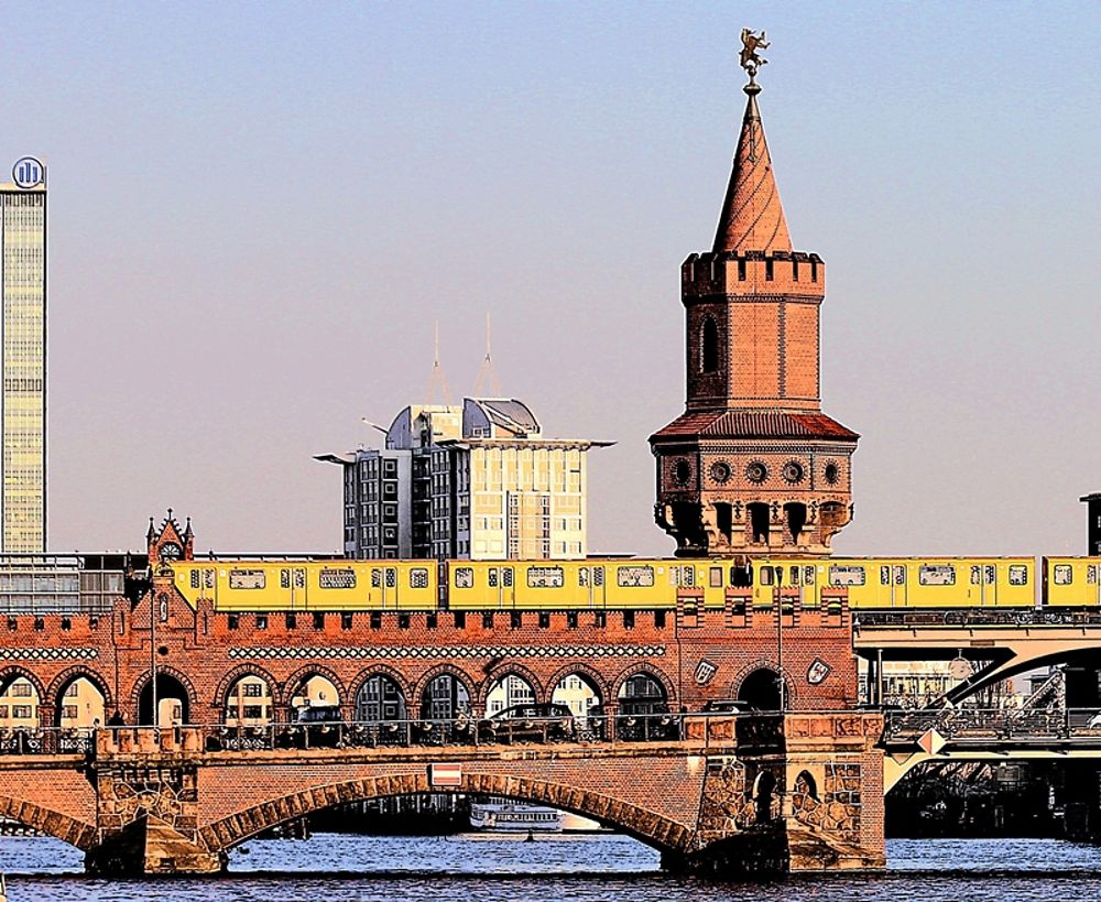 Oberbaumbrücke à Berlin