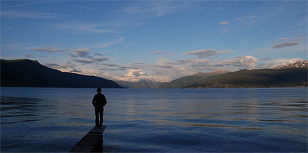 Le Sognefjord : Balestrand à 21h30 (été)