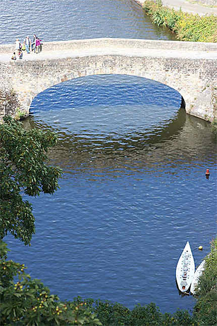 Dinan - Le petit pont de pierre