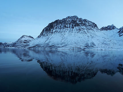 Mer et montagnes, fjord entre  Tromsø et Sommarøy