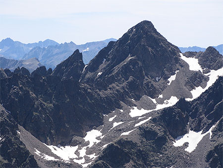 Vue au sommet du Tenibre 3038 mètres Vue au sommet du Tenibre 3038 mètres