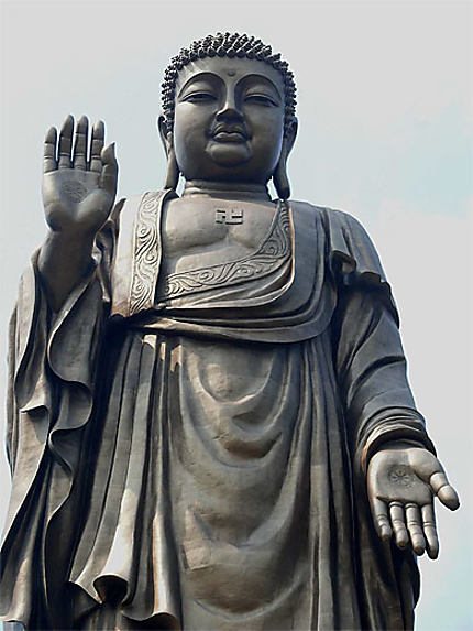 Géant bouddha de Lingshan
