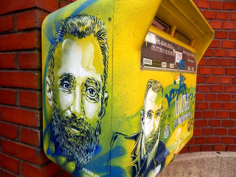 Art street (C 215) Pierre Curie