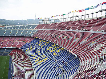 Gradins vertigineux du Camp Nou Gradins vertigineux du Camp Nou