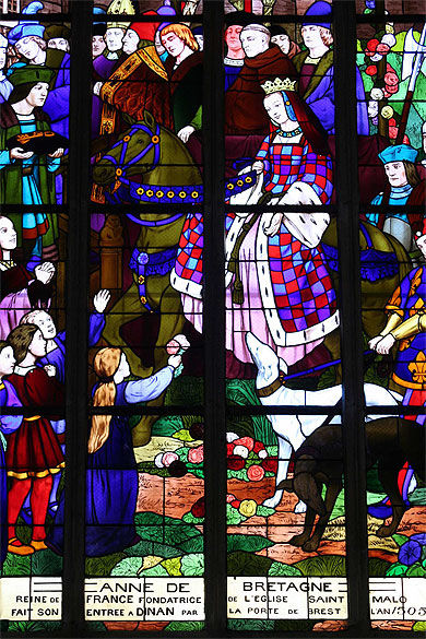 Dinan - Eglise St Malo - Vitraux Anne de Bretagne