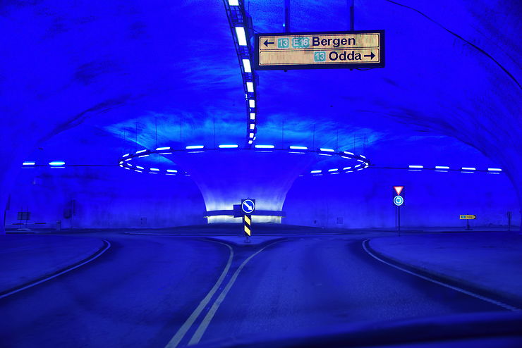 Rond point dans le tunnel de Laerdal, Norvège