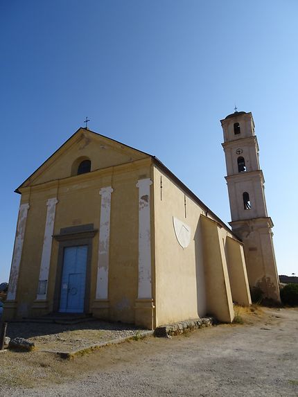 Eglise avec cadran solaire