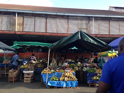 Au marché de Cayenne en Guyane
