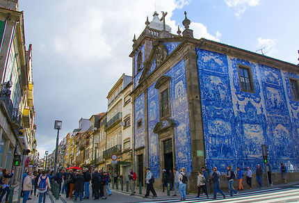 Le Porto commerçant, autour de la praça da Liberdade