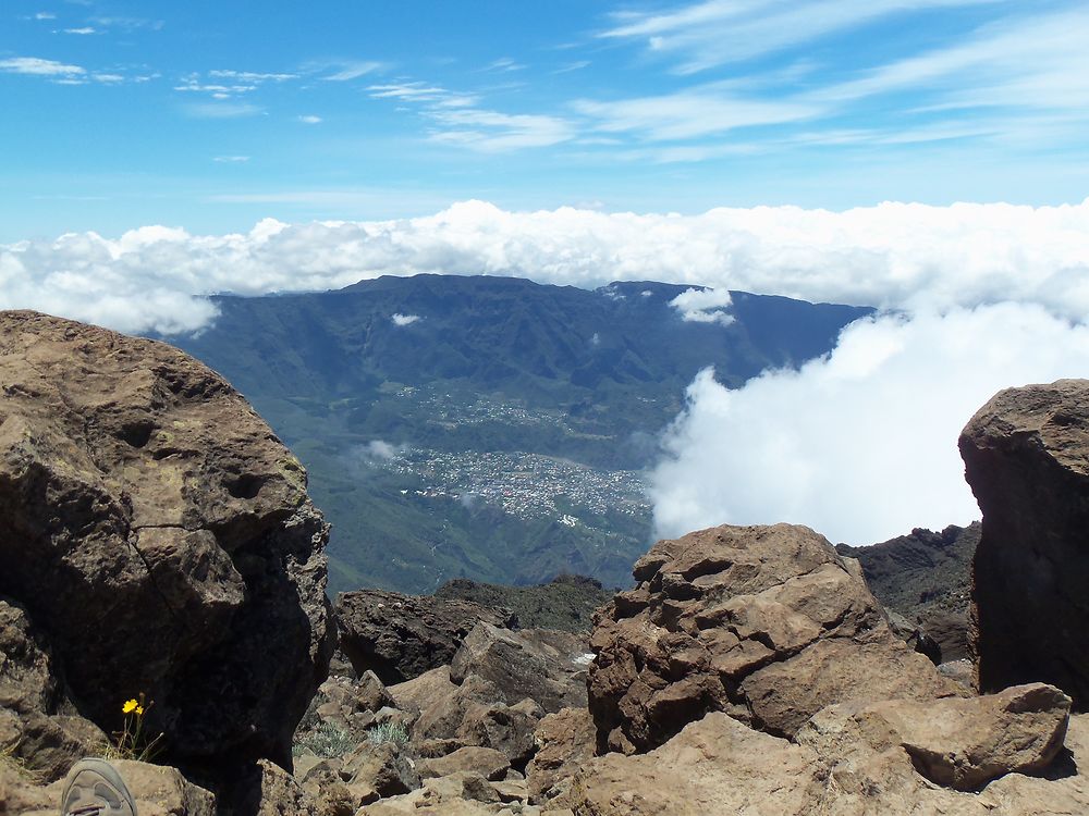 Cirque de Mafate et cirque de Cilaos à nos pieds