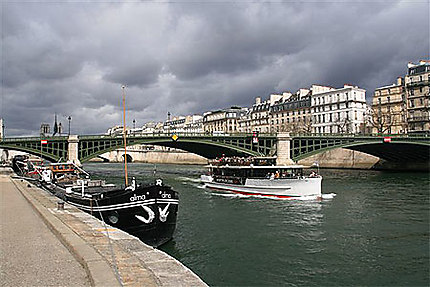 Lumière d'orage sur la Seine