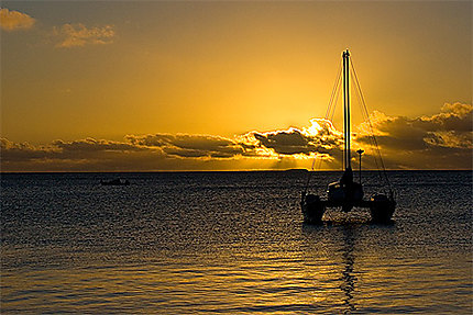 Coucher de soleil sur Foa, Tonga