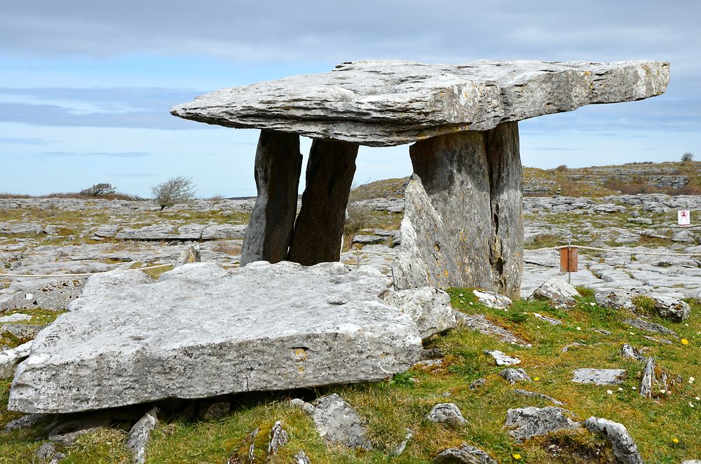 Dolmen de Poulnabrone