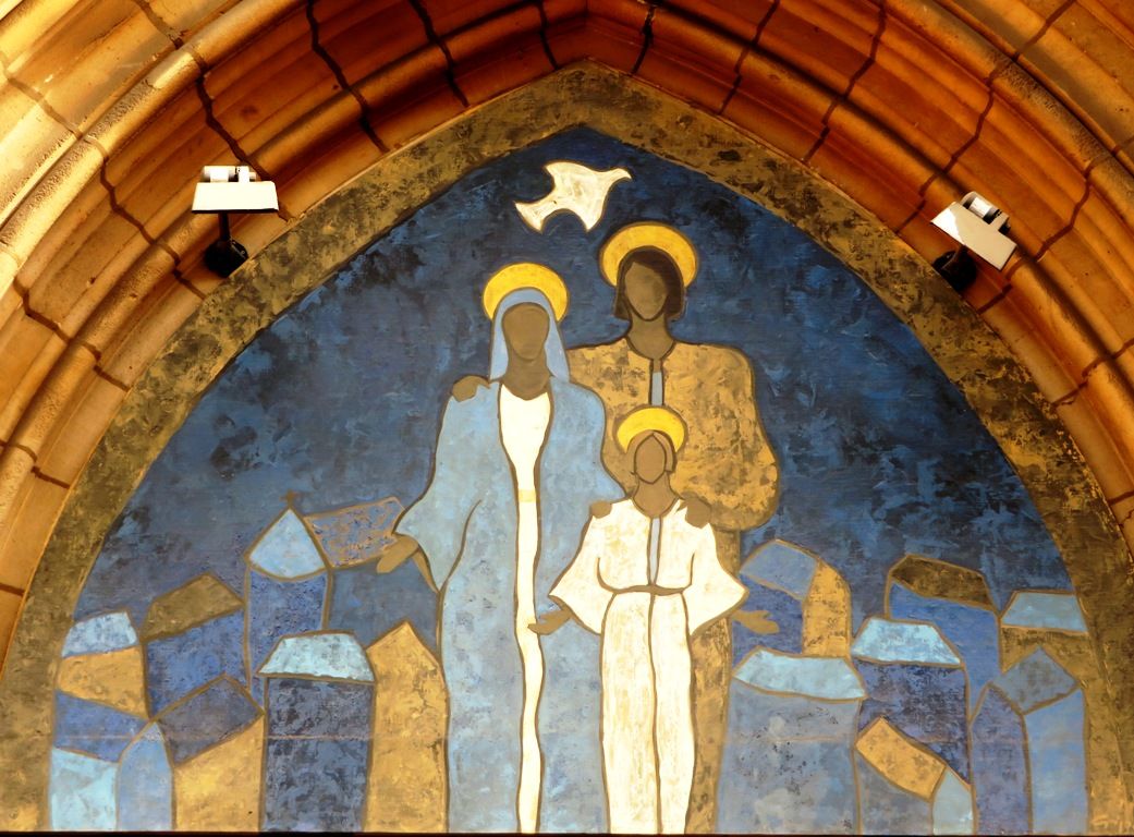 Fresque, entrée de l'église Saint-Joseph-Artisan