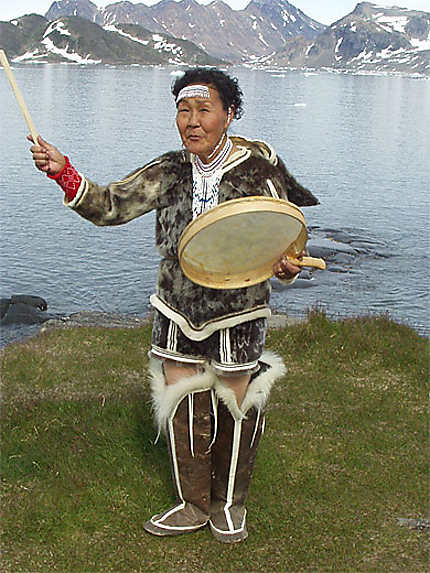 Danseuse Inuit