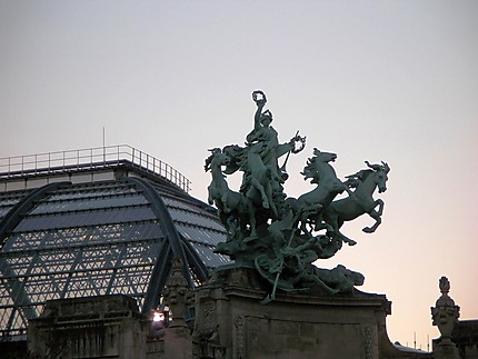 Quadrige sur un angle du Grand Palais
