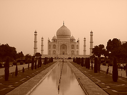 Taj Mahal en sépia