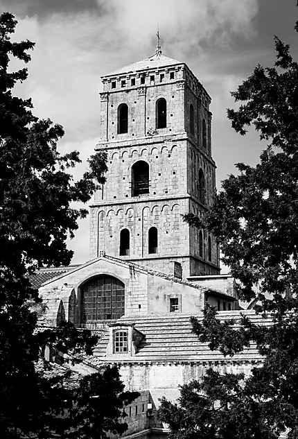 Arles - Eglise Ste Trophime - Le clocher