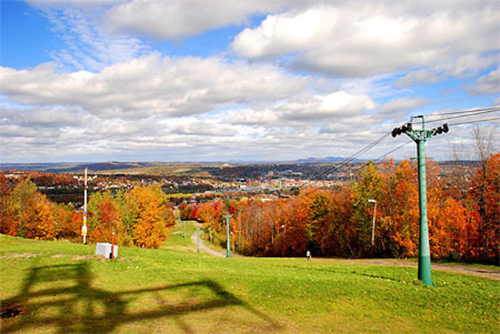 Sherbrooke du mont Bellevue en octobre