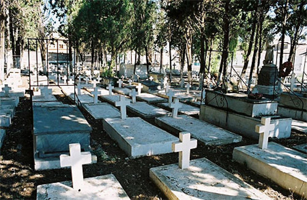 Cimetière juif et chrétien de Saint-Eugène 