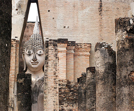 Bouddha serein de sukhothai Bouddha serein de sukhothai