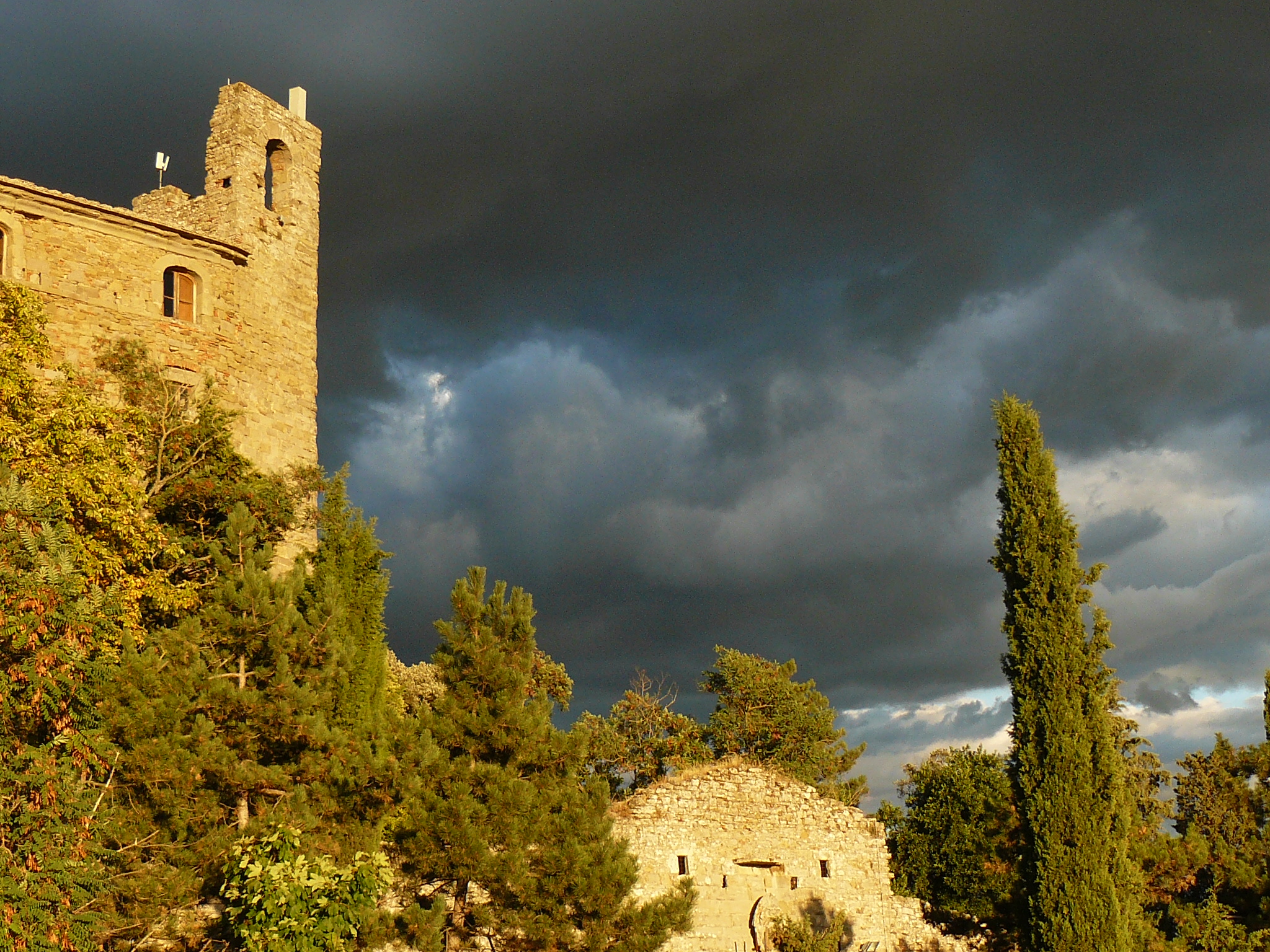 La forteresse de Cortona La forteresse de Cortona