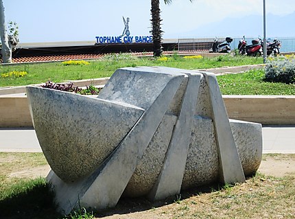Sculpture moderne à Antalya