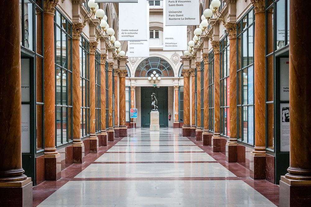 Galerie Colbert avec Eurydice dans la Rotonde