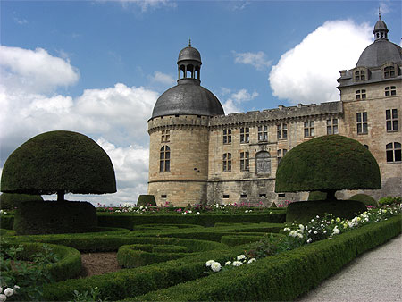 Château de Hautefort Château de Hautefort