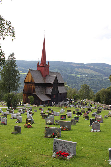 Ringebu et son cimetière Ringebu et son cimetière