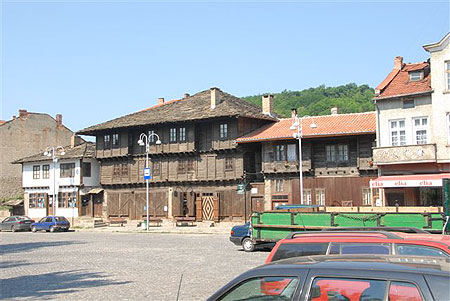 Dryanovo-petite ville au coeur du Balkan Dryanovo-petite ville au coeur du Balkan