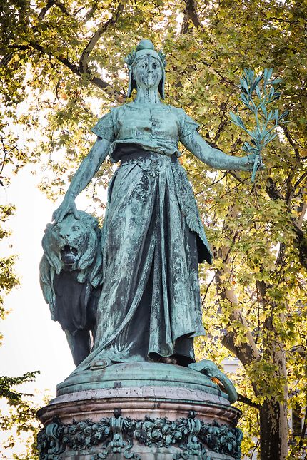 Lyon - Statue de la République de la Place Carnot