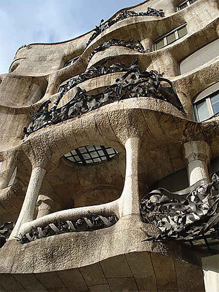 Casa Milà de Gaudi dite La Pedrera