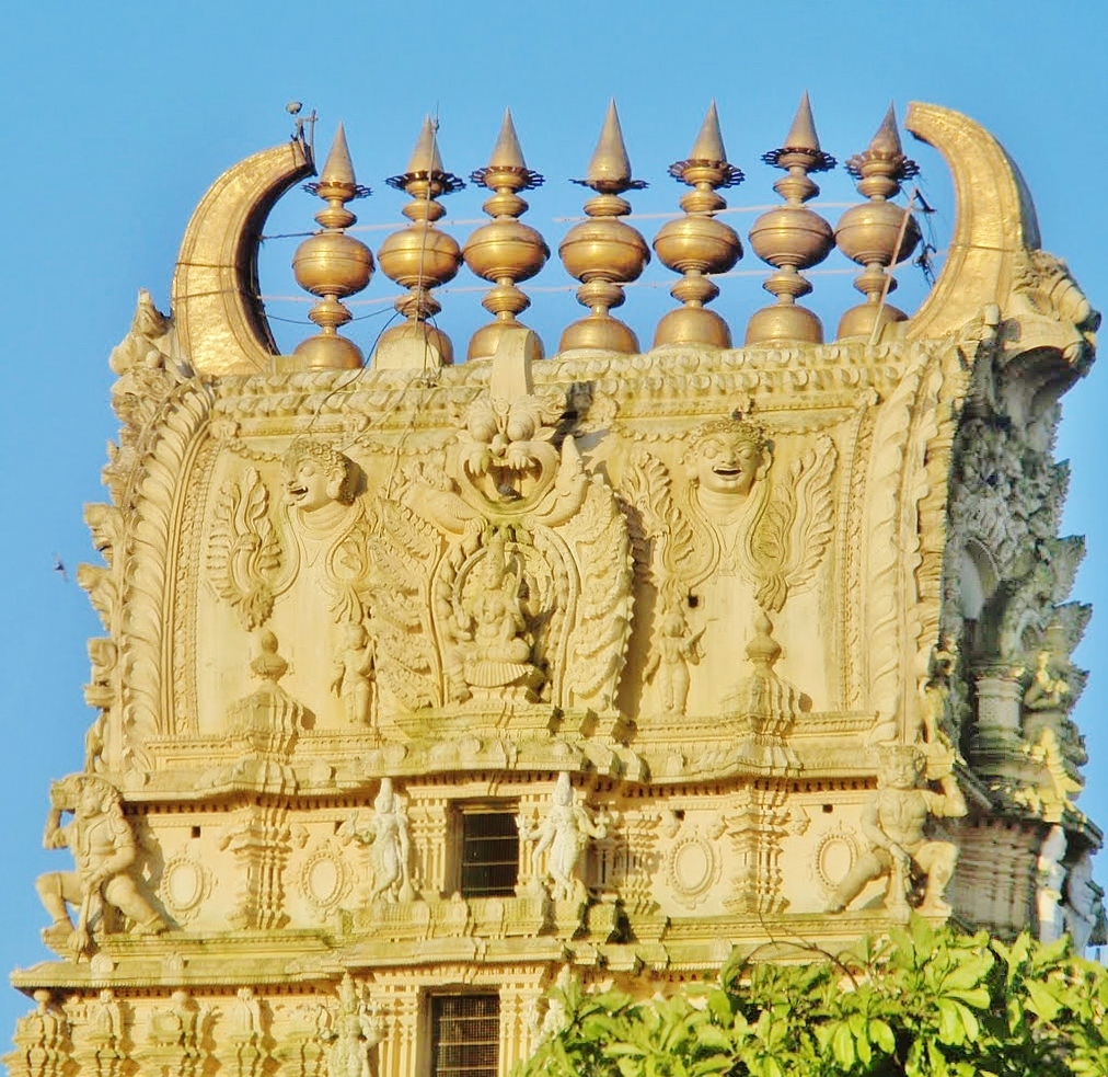 Mysore - Temple Chamundi Hills Mysore - Temple Chamundi Hills