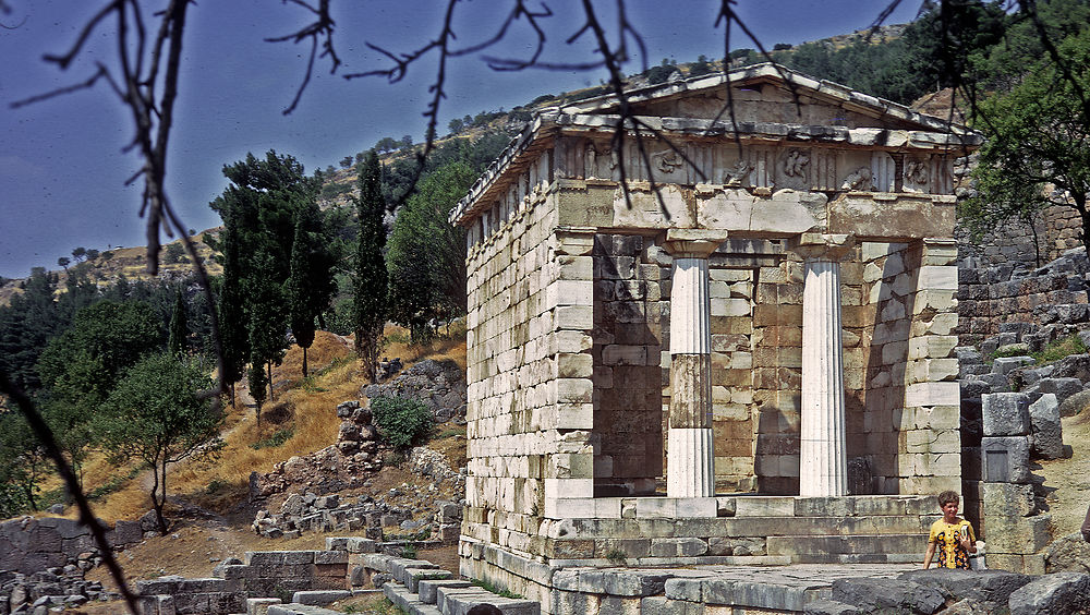 Trésor des Athéniens, Delphes