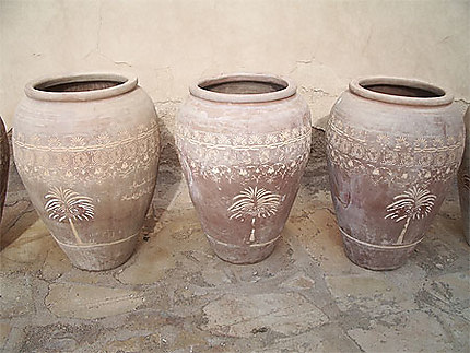 Trois gros vases